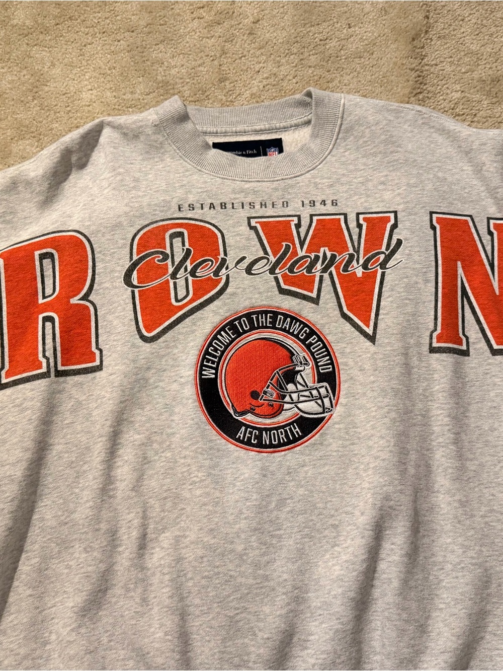 Abercrombie & Fitch 
Cleveland Browns 
Crewneck